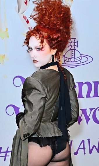 Chappell Roan Nude Leaks OnlyFans Photo 214