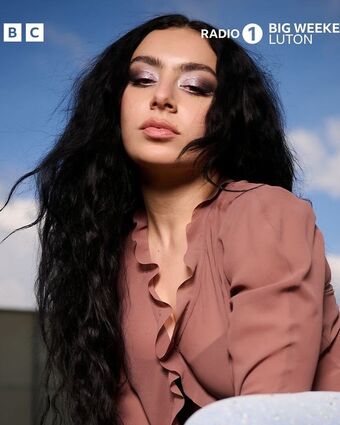Charli-xcx