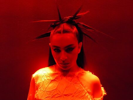 Charli-xcx