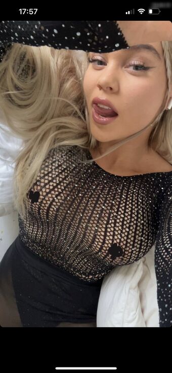 Charlimart Nude Leaks OnlyFans Photo 11