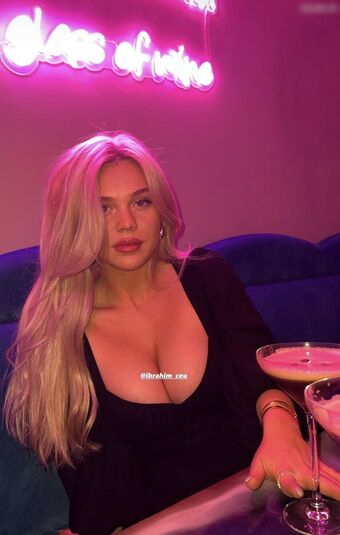Charlimart Nude Leaks OnlyFans Photo 33