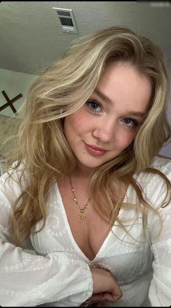 Chiara Tews Nude Leaks OnlyFans Photo 113