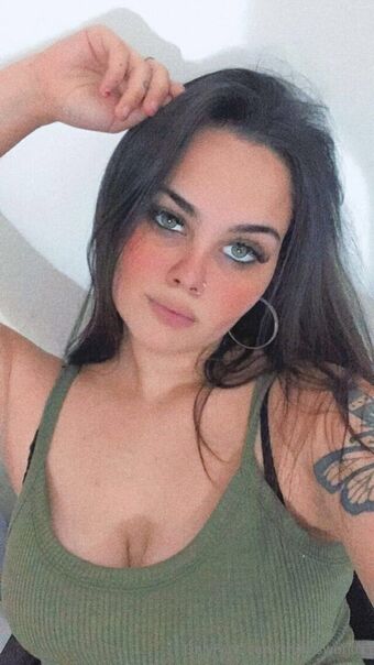 chiarisworldx Nude Leaks OnlyFans Photo 11