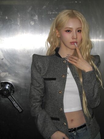 Cho Mi-yeon (Miyeon) - i-dle [(G)I-dle] Nude Leaks OnlyFans Photo 144