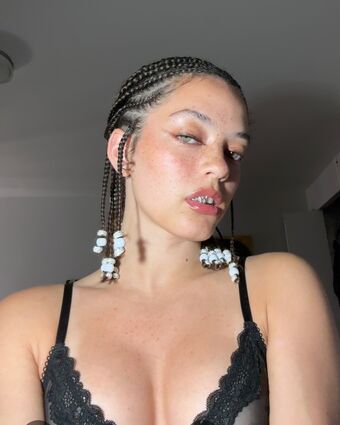 clara.west