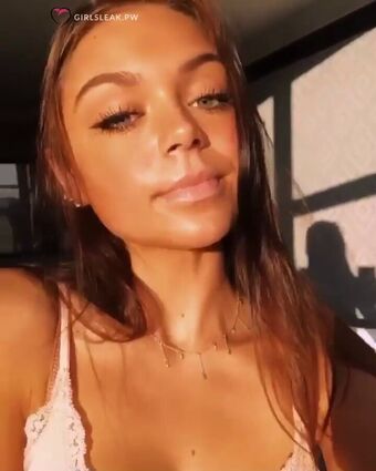 Clare Temerowski Nude Leaks OnlyFans Photo 12