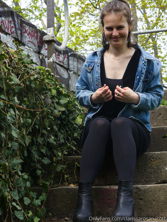 clarissarosanaroth