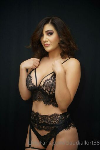 Claudia Llort Nude Leaks OnlyFans Photo 5