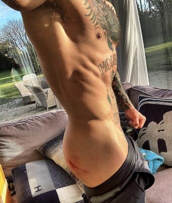 Conor McGregor Nude Leaks OnlyFans Photo 4
