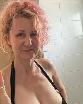 Corrinne Wicks Nude Leaks OnlyFans Photo 24