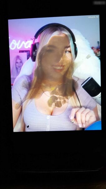 Cum Tributes