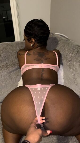 cupcake Nude Leaks OnlyFans Photo 1