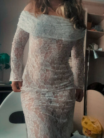 curly_decency