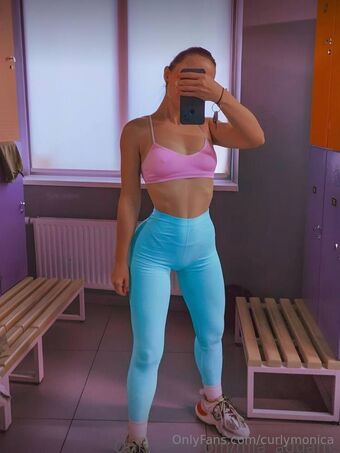 curlymonica