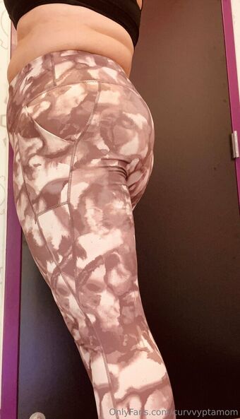 curvvyptamom