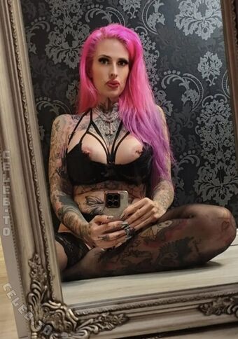 Curvyanni