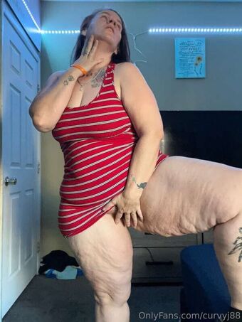 curvyj88 Nude Leaks OnlyFans Photo 17