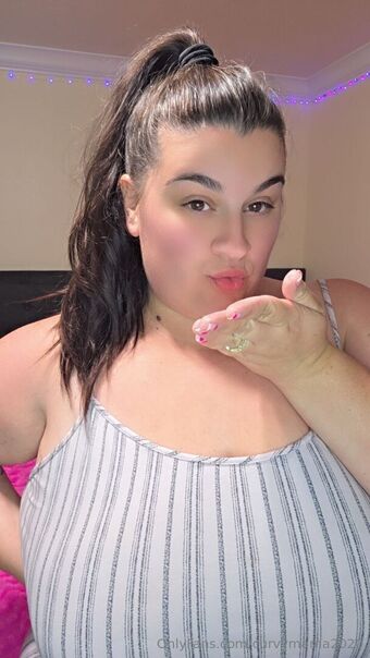curvymama2020