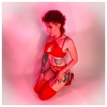 Danikaxix