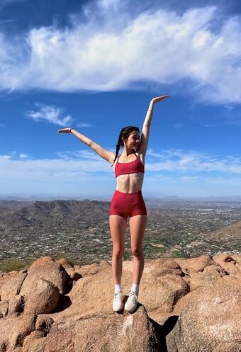 Darby Helm Nude Leaks OnlyFans Photo 11