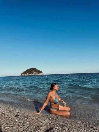 Debora Bloise Nude Leaks OnlyFans Photo 1