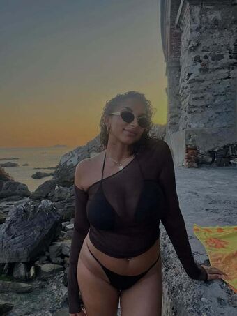 Debora Bloise Nude Leaks OnlyFans Photo 4