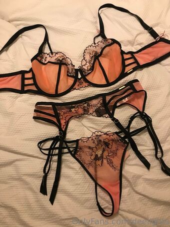 deelights Nude Leaks OnlyFans Photo 6