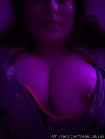 deelove6969