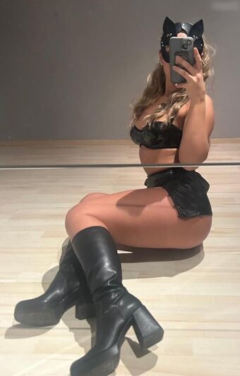 deinelotti Nude Leaks OnlyFans Photo 15