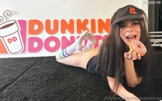 Del - shegavemethree