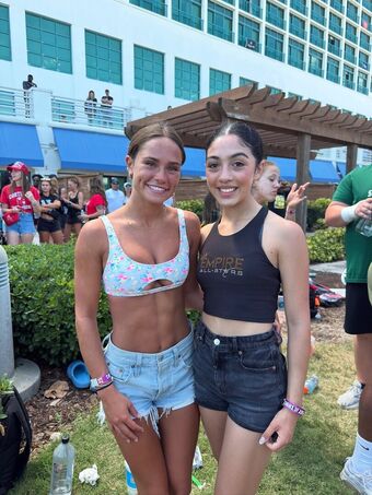 Delaney Porazinski Nude Leaks OnlyFans Photo 34