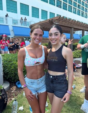 Delaney Porazinski Nude Leaks OnlyFans Photo 42