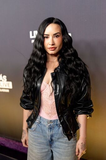 Demi Lovato Nude Leaks OnlyFans Photo 772