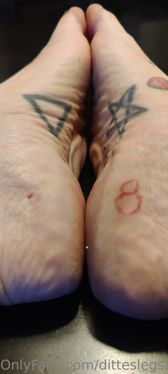 ditteslegsandfeet