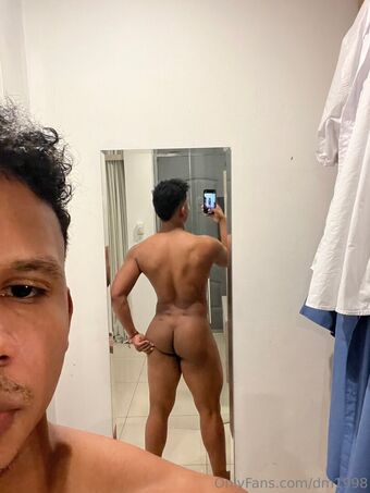 dm1998 Nude Leaks OnlyFans Photo 3