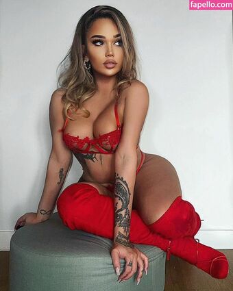 Dominyka Rae