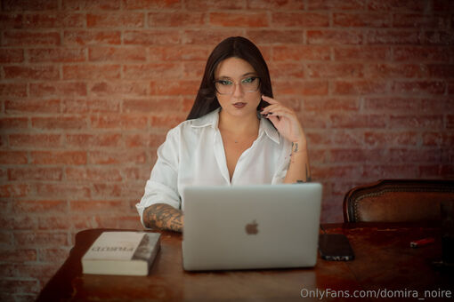 domira_noire