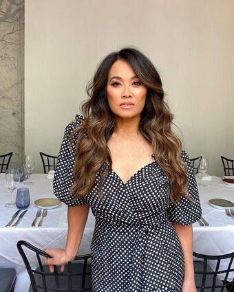 Dr Sandra Lee