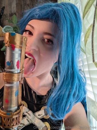 dreadwolfcosplayfree