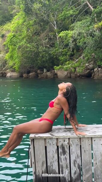 Duda Santos