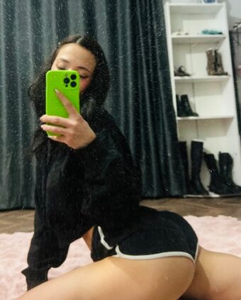Ebrukzlyr