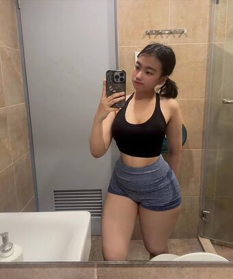 eimiruwu Nude Leaks OnlyFans Photo 98