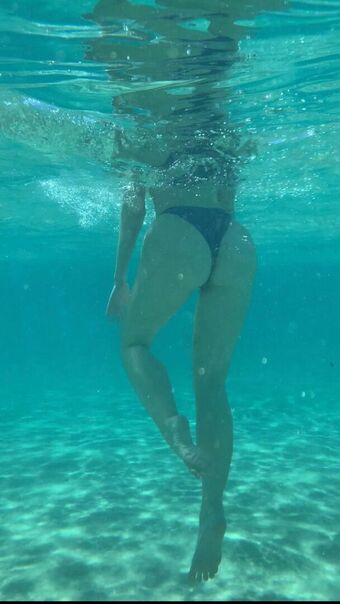 Elalison00 Nude Leaks OnlyFans Photo 12