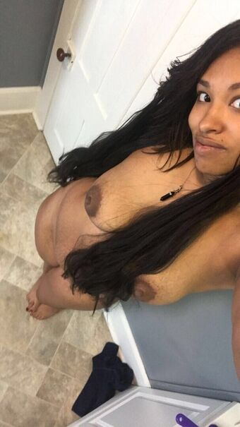 Elaynah Nude Leaks OnlyFans Photo 13