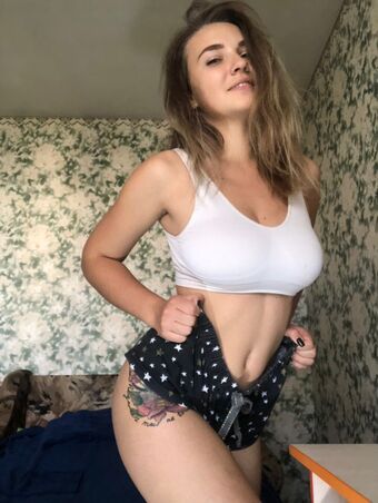 Elinatwrk Nude Leaks OnlyFans Photo 17