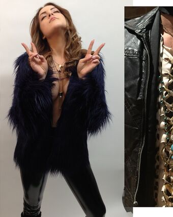 Elizabeth Gillies Nude Leaks OnlyFans Photo 310