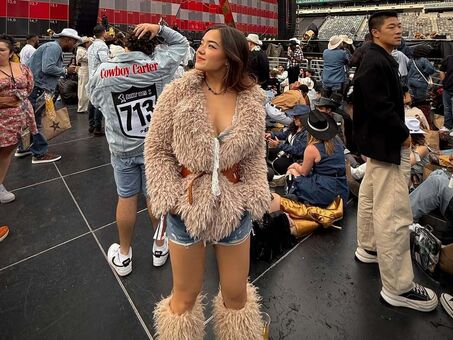 Elizabeth Yu Nude Leaks OnlyFans Photo 15