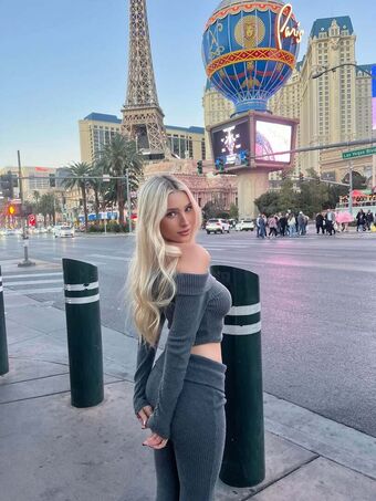 Ella Netzer Nude Leaks OnlyFans Photo 175