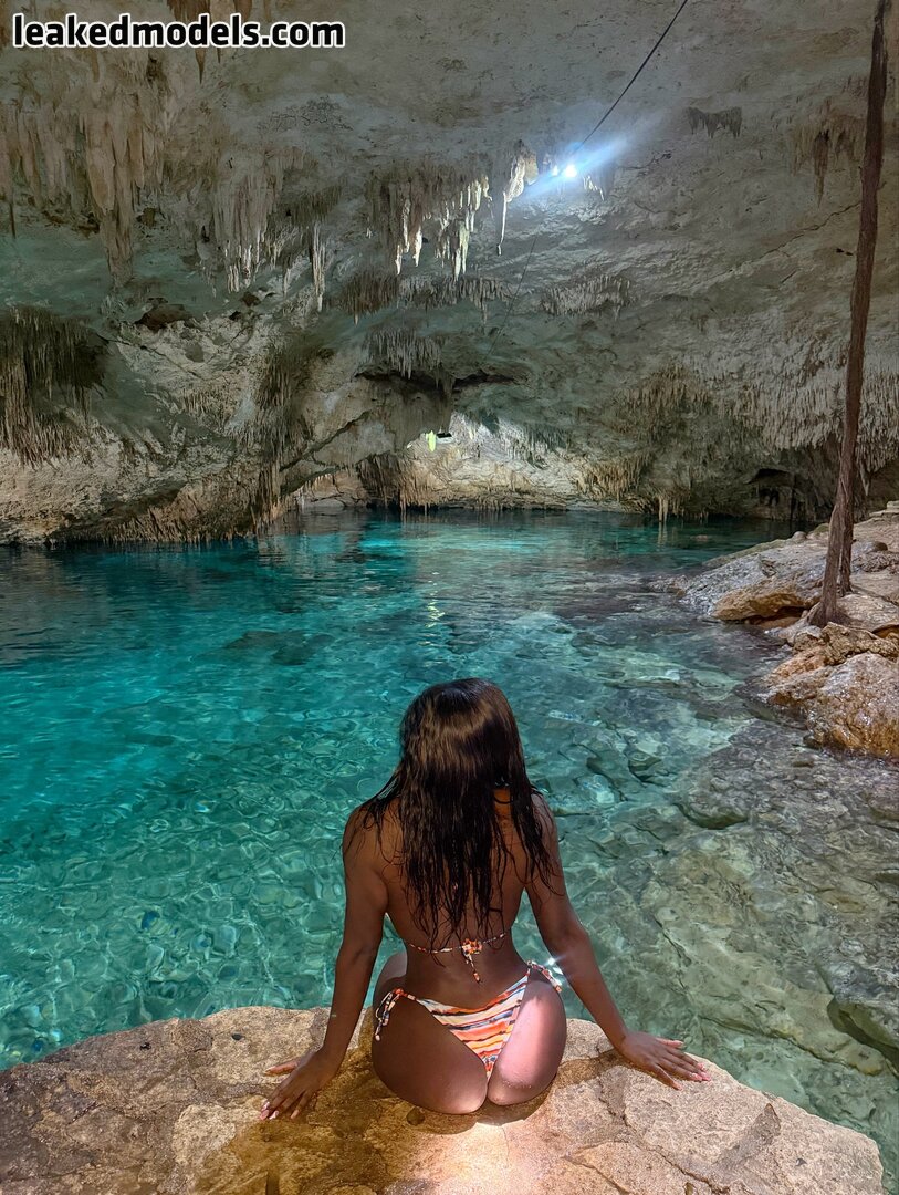 Ellie The Empress  ellietheempress  empresselliee Photo 90.