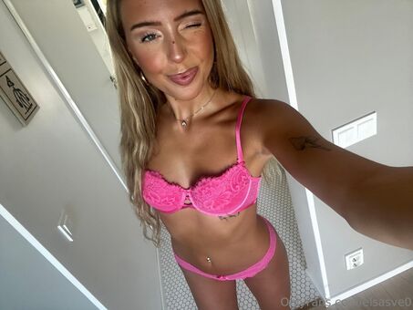 elsasve0 Nude Leaks OnlyFans Photo 37
